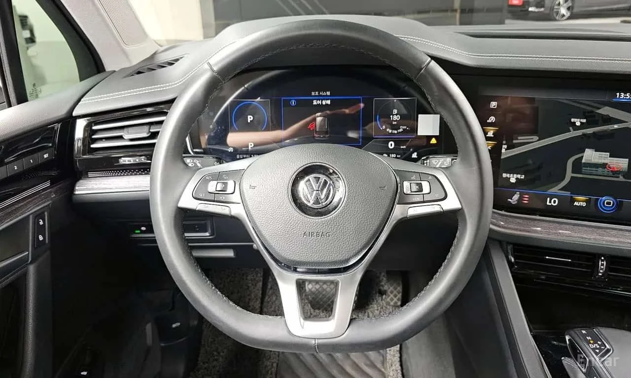 VW Touareg 3.0 TDI 286hp Premium , снимка 13 - Автомобили и джипове - 55654568