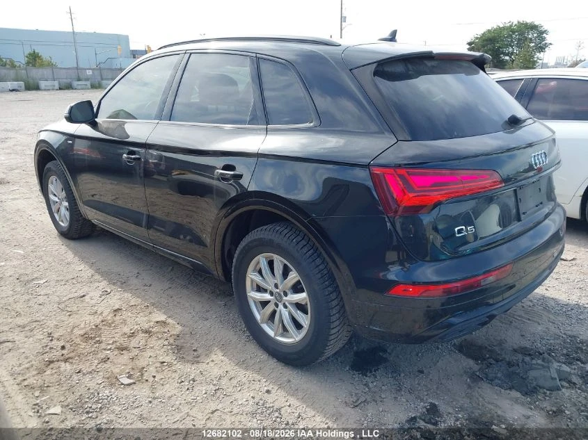 Audi Q3 TECHNIK, снимка 6 - Автомобили и джипове - 55801464