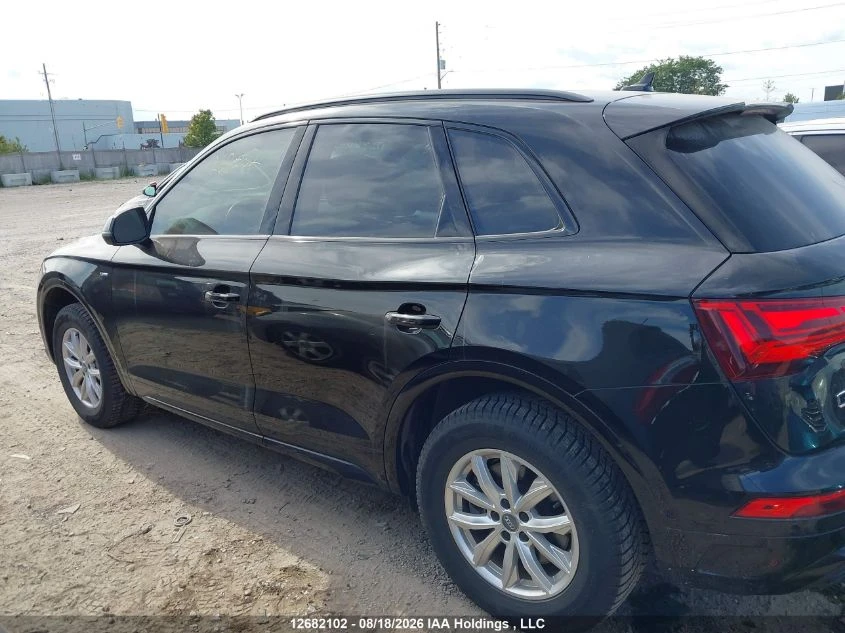 Audi Q3 TECHNIK, снимка 5 - Автомобили и джипове - 55801464