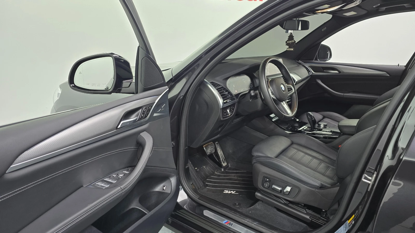 BMW X3 30e xDrive M-Sport, снимка 9 - Автомобили и джипове - 56309516
