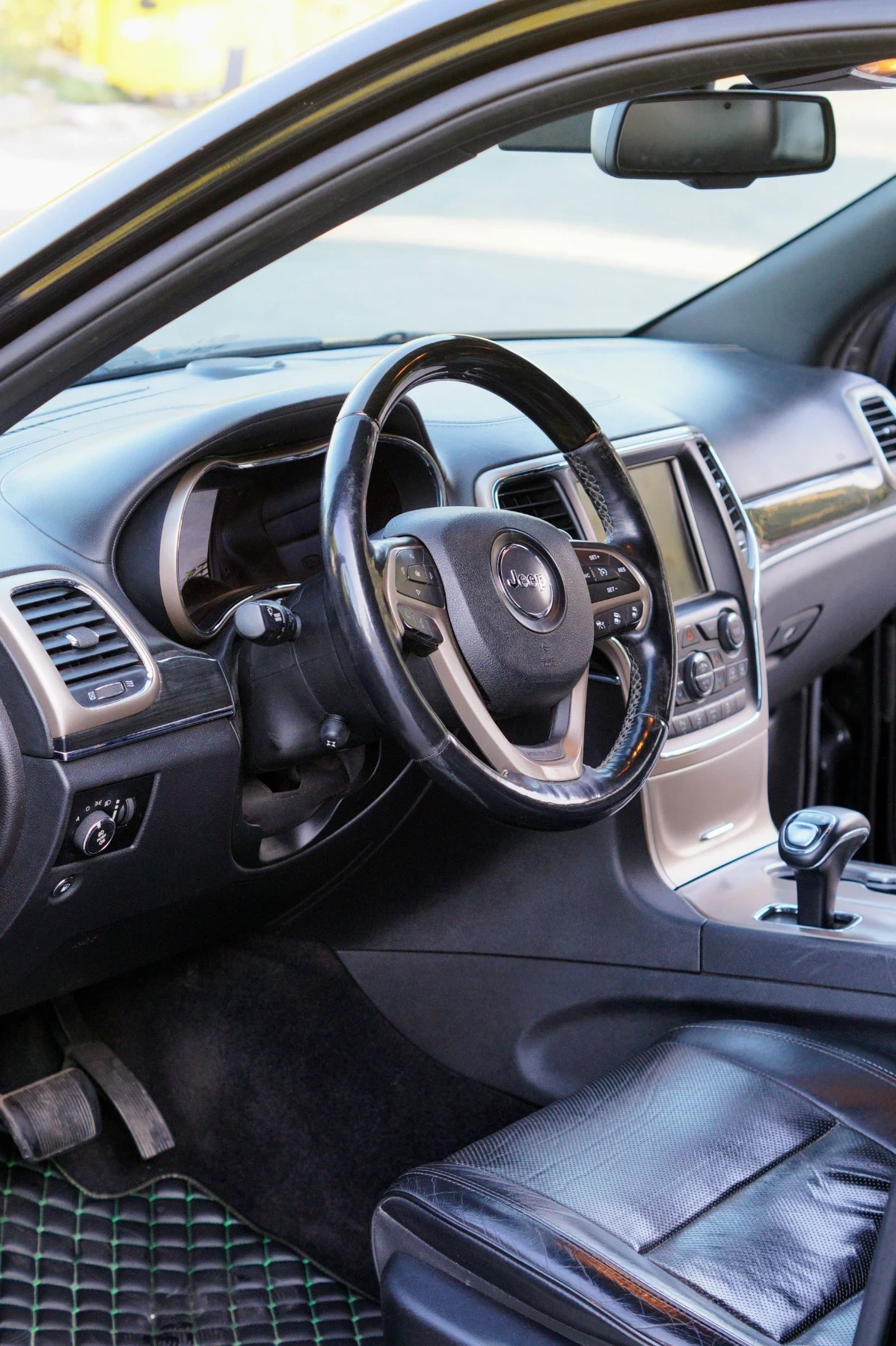 Jeep Grand cherokee 3.0 Overland, снимка 6 - Автомобили и джипове - 56428297