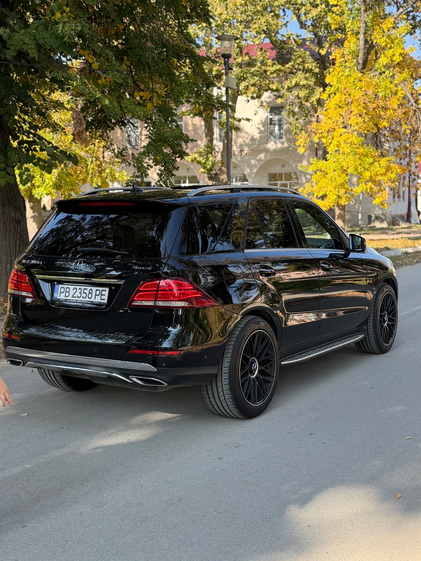 Mercedes-Benz GLE 350, снимка 3 - Автомобили и джипове - 56665379