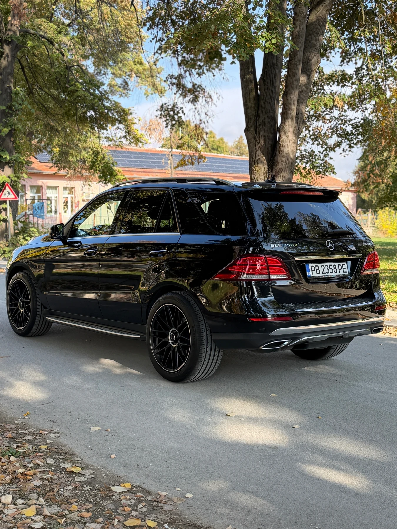 Mercedes-Benz GLE 350, снимка 5 - Автомобили и джипове - 56665379