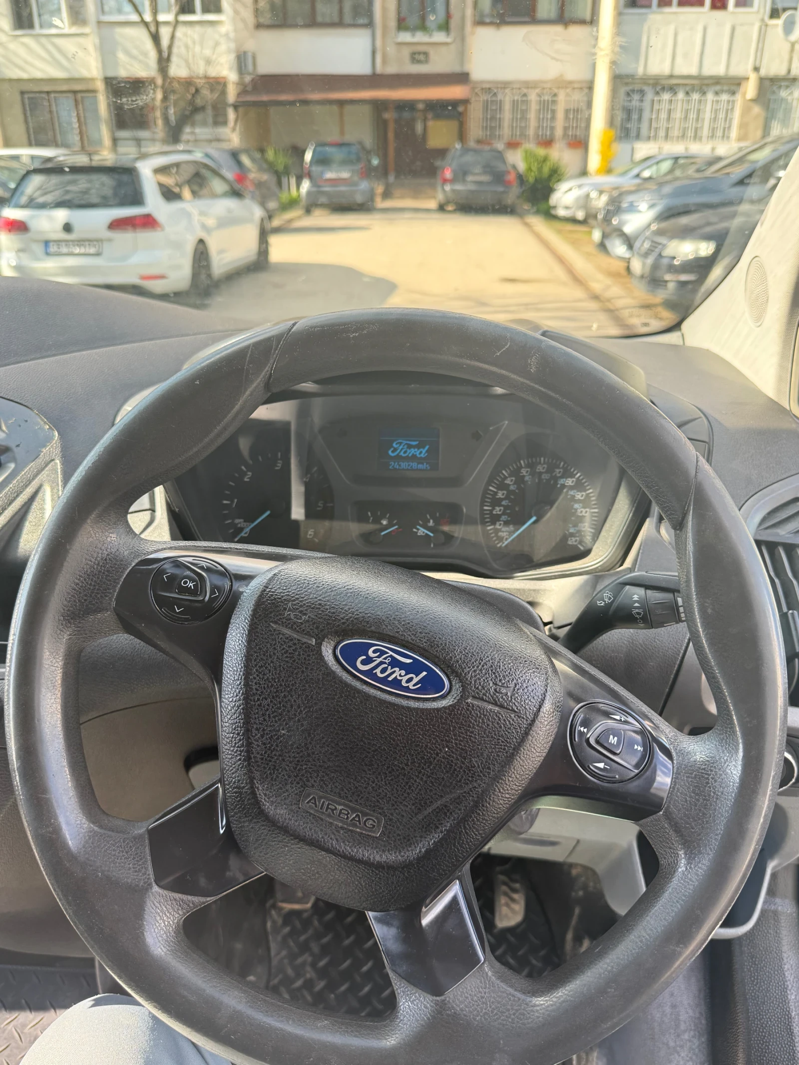 Ford Transit Custom, снимка 9 - Бусове и автобуси - 54101179