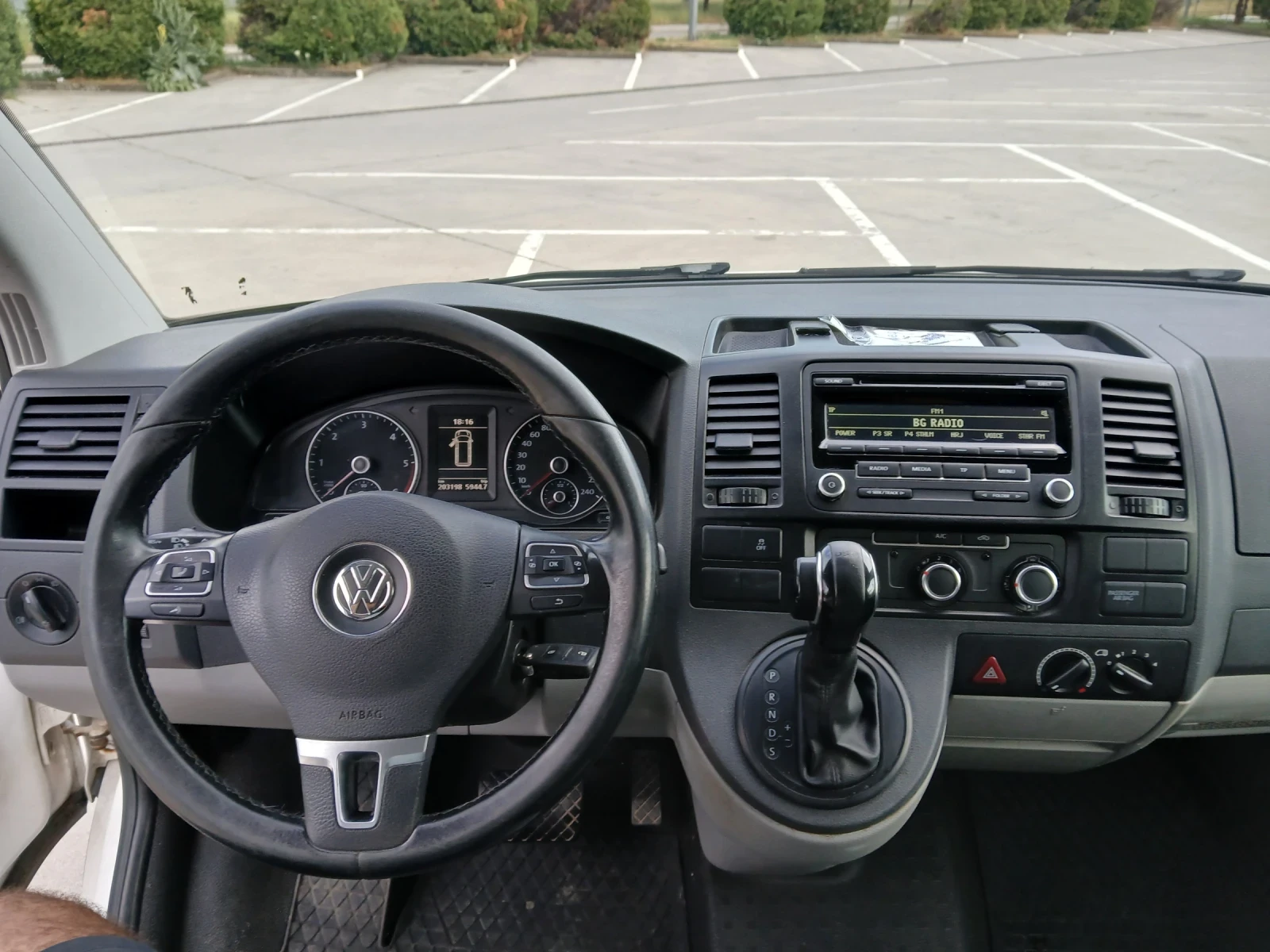 VW Transporter 2.0TDI DSG!КЛИМАТИК! ЛИЗИГ!!!, снимка 9 - Бусове и автобуси - 54767916