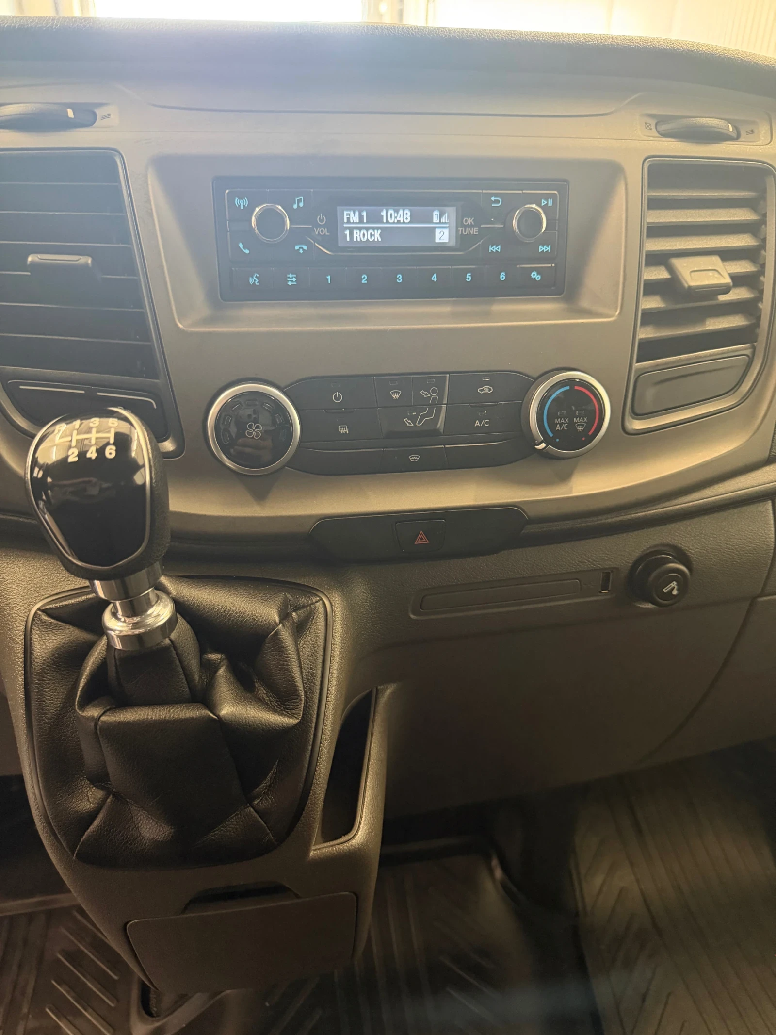 Ford Transit Custom, снимка 14 - Бусове и автобуси - 55081998