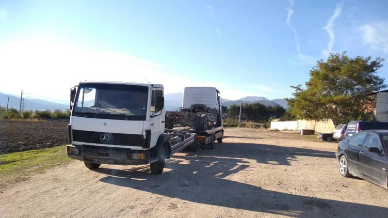 Mercedes-Benz 814 на части , снимка 2 - Камиони - 30526250