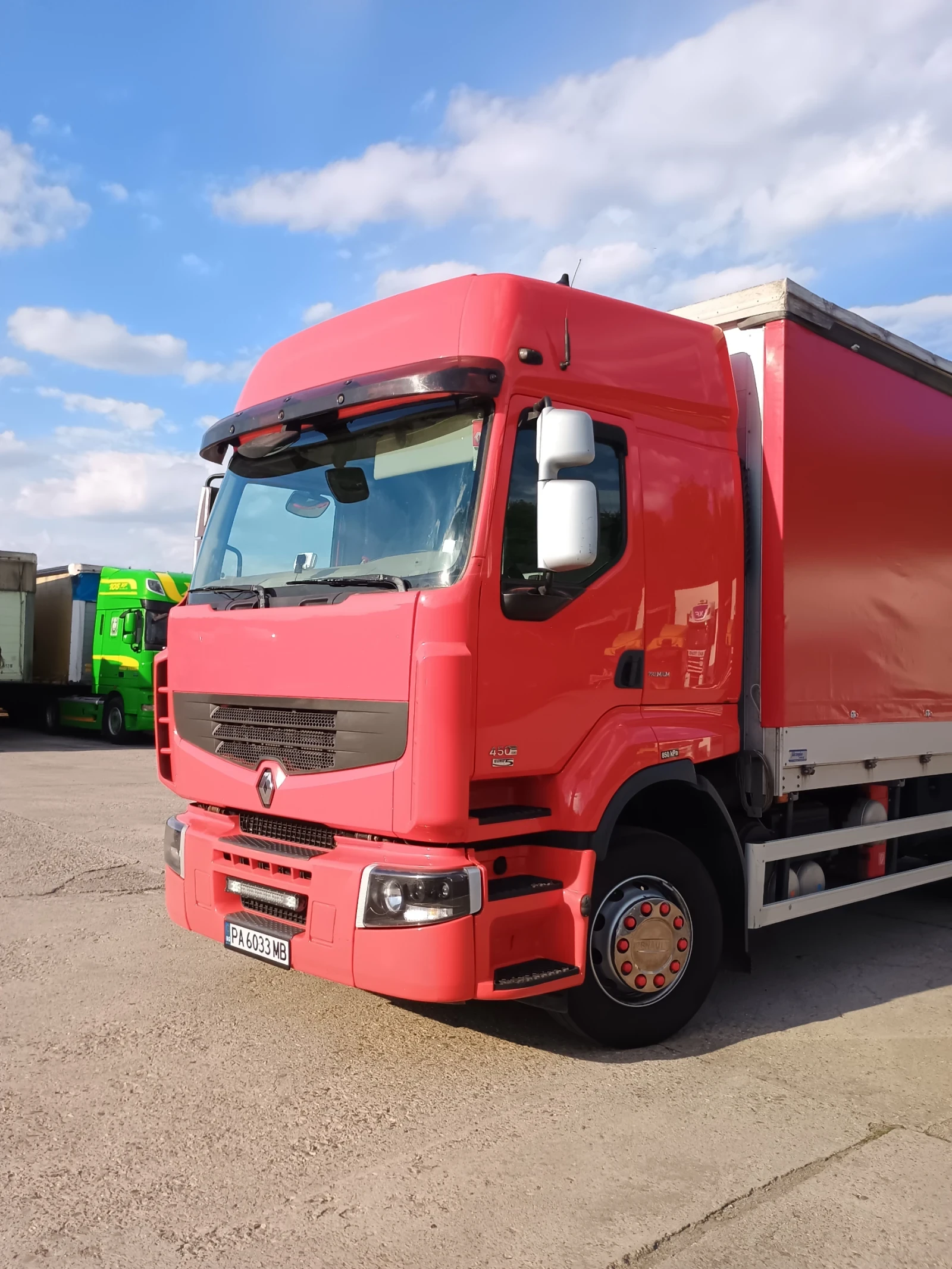 Renault Premium, снимка 4 - Камиони - 54981915