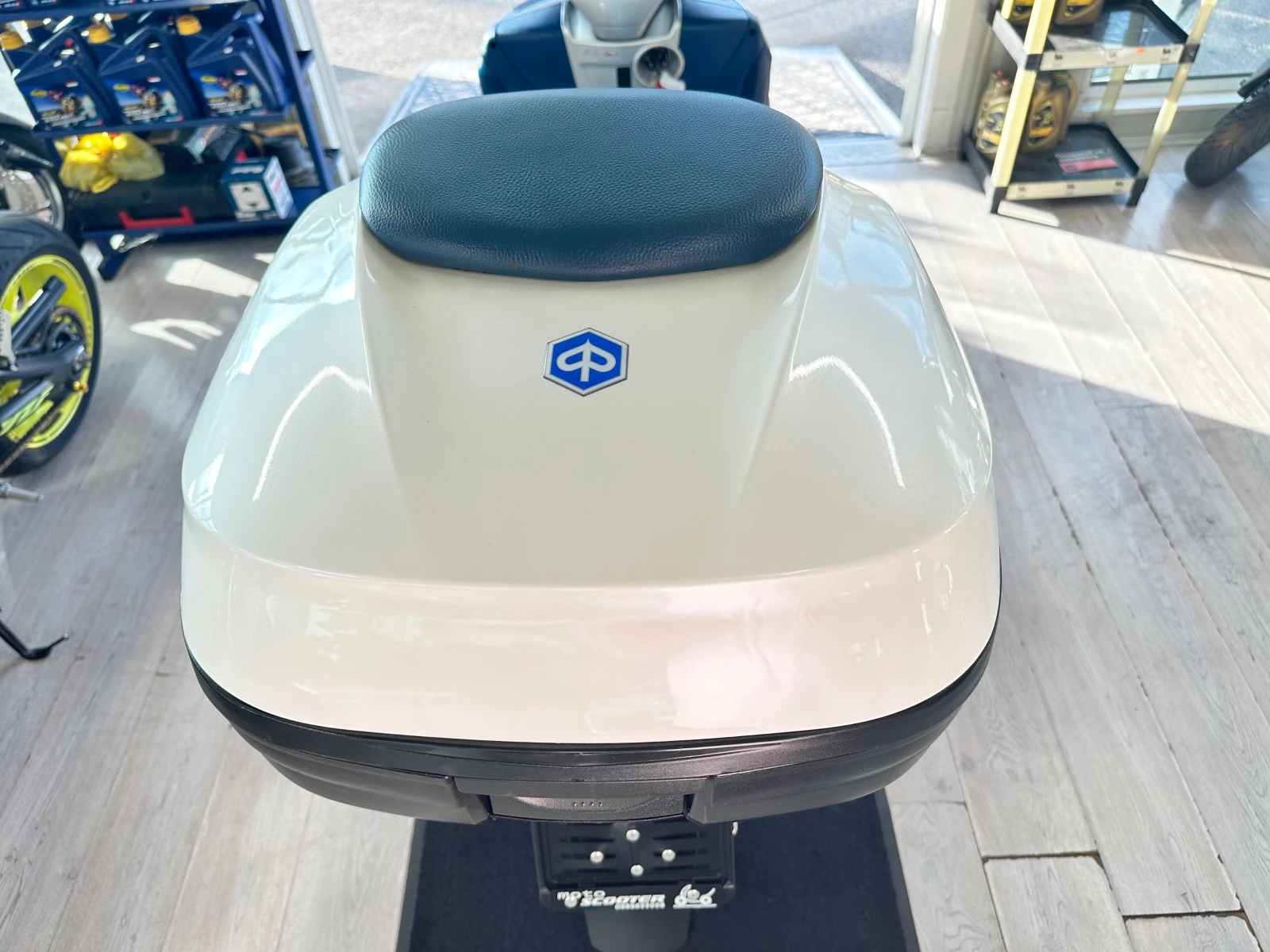 Piaggio Mp3 300ie Yourban 06.2011г., снимка 16 - Мотоциклети и мототехника - 56246823