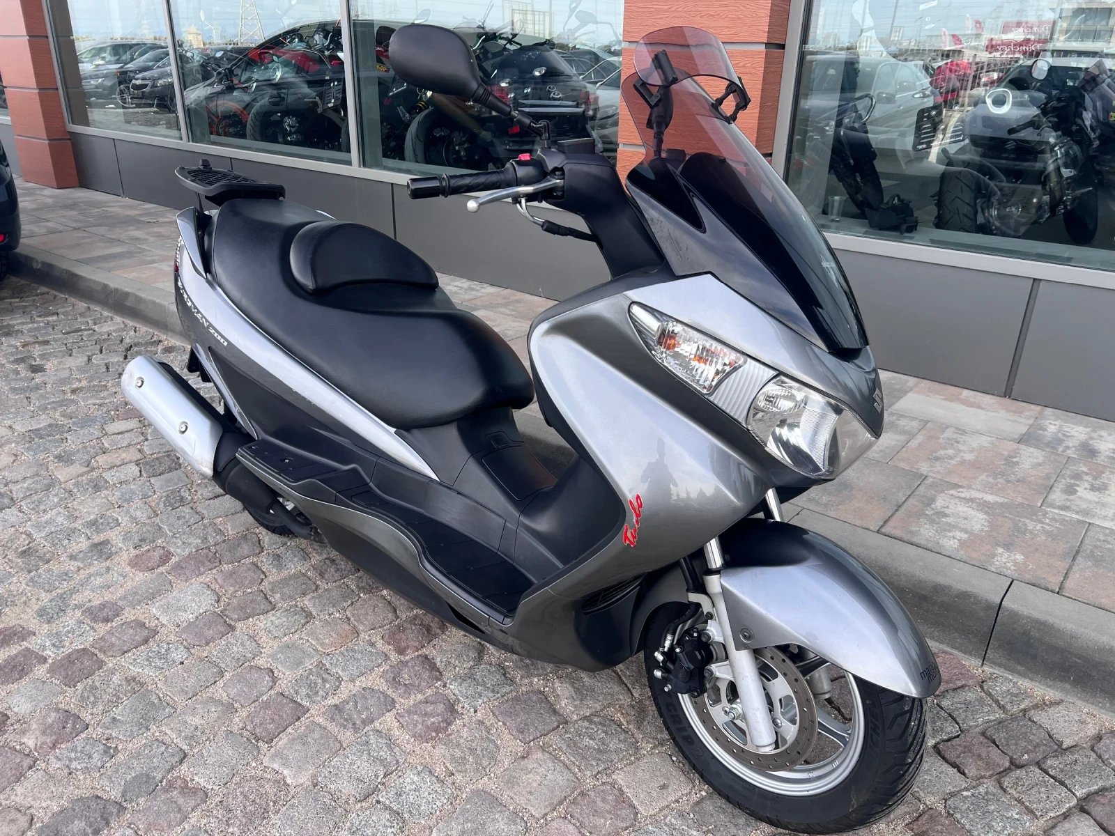 Suzuki Burgman 200, снимка 2 - Мотоциклети и мототехника - 56521623