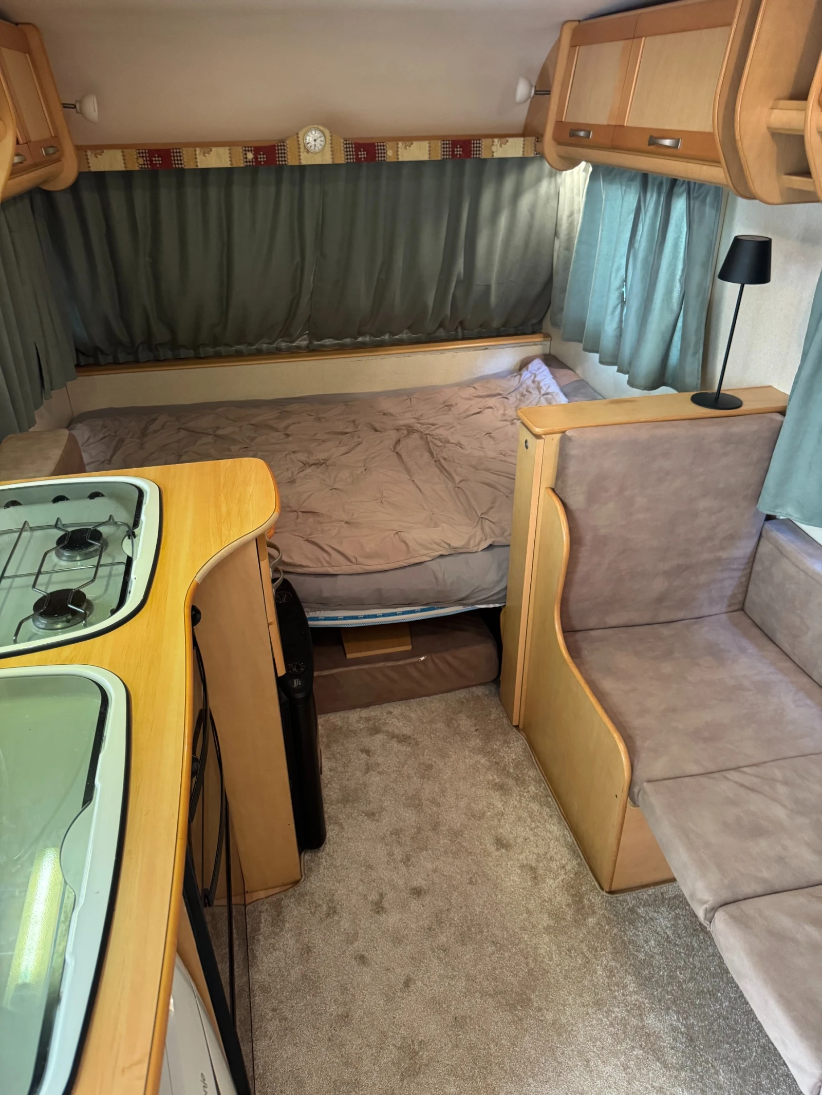Каравана Bailey Rangier 470/4, снимка 15 - Каравани и кемпери - 56067771