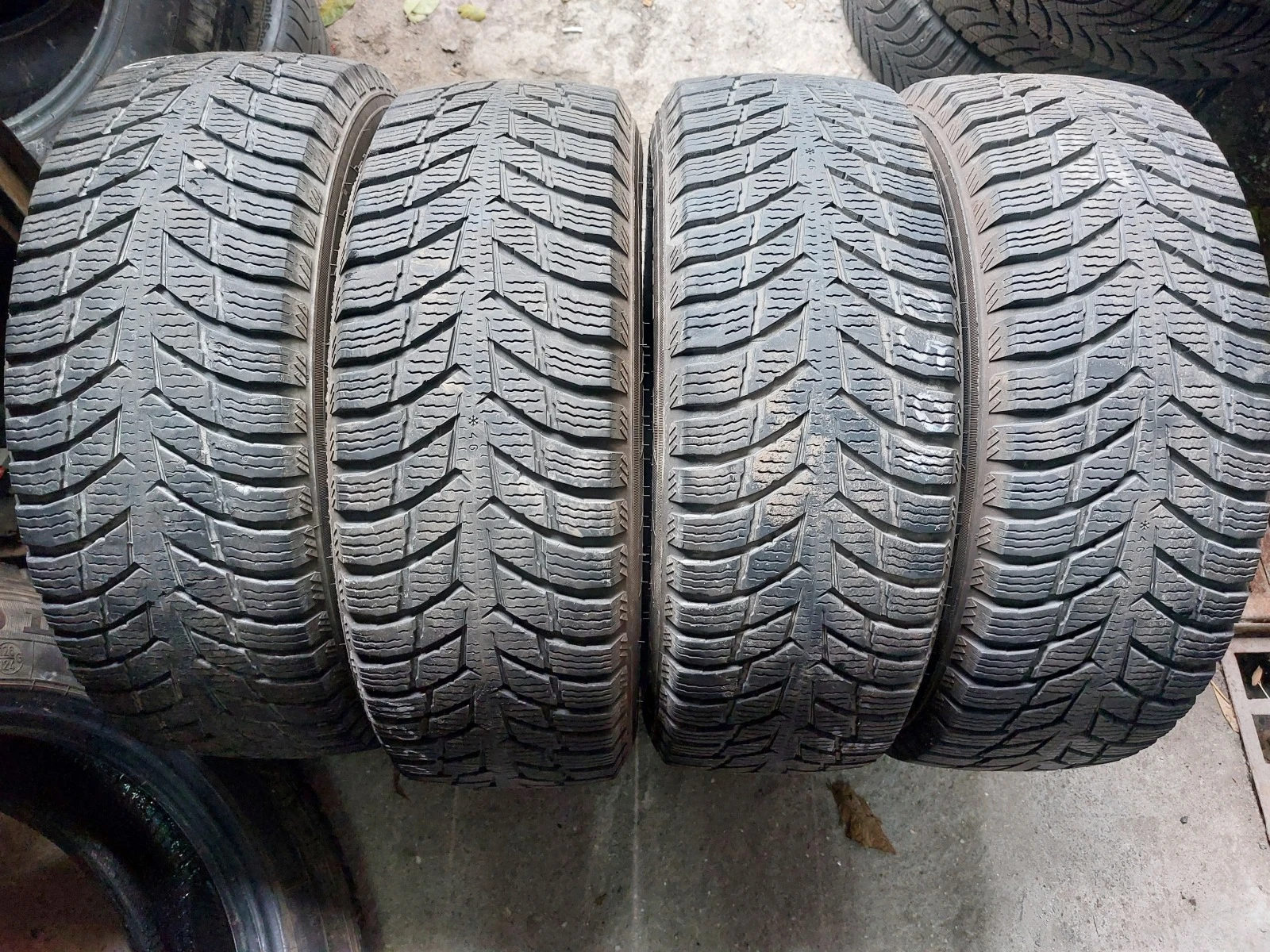 ���� 215/65R16 | Mobile.bg � ����������� 1