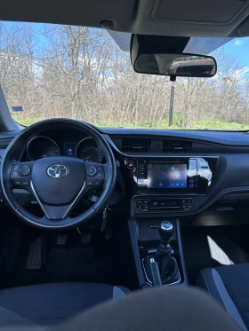 Toyota Auris 1.6, снимка 11