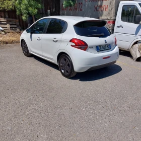 Peugeot 208 1.2 | Mobile.bg    11
