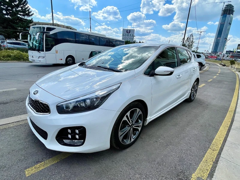 Kia Ceed GT Line Full Turbo JBL Camera лукс от Корея, снимка 17 - Автомобили и джипове - 46781395