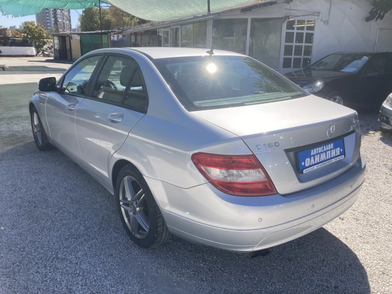 Mercedes-Benz C 180 Бензин, снимка 4 - Автомобили и джипове - 47422195