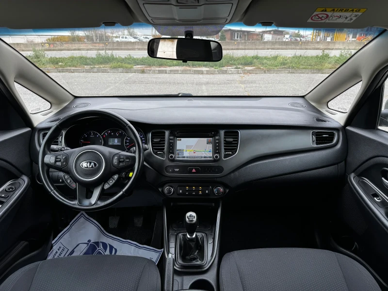 Kia Carens 1.7CRDI/КАМЕРА, снимка 10 - Автомобили и джипове - 47912589