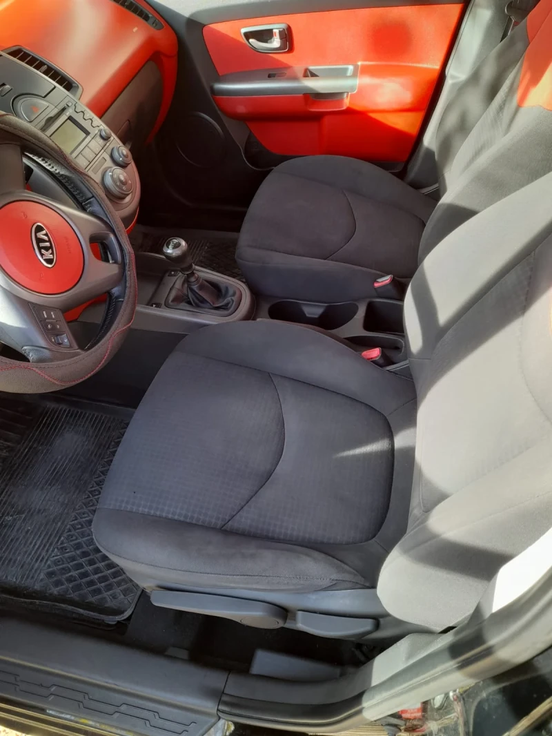 Kia Soul 1.6i, снимка 9 - Автомобили и джипове - 48050270