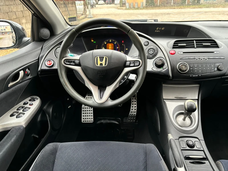 Honda Civic 2.2i-CTDi, снимка 11 - Автомобили и джипове - 48310977