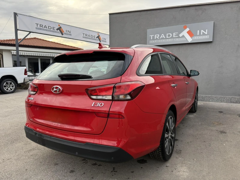 Hyundai I30 1.6 CRDi, снимка 4 - Автомобили и джипове - 48416982