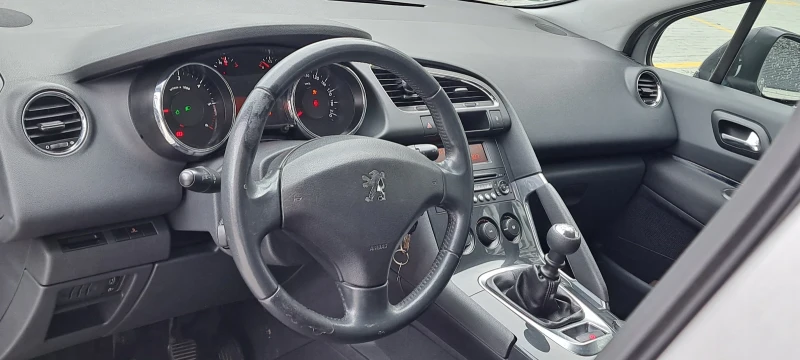 Peugeot 3008 1.6HDI, снимка 10 - Автомобили и джипове - 49025508