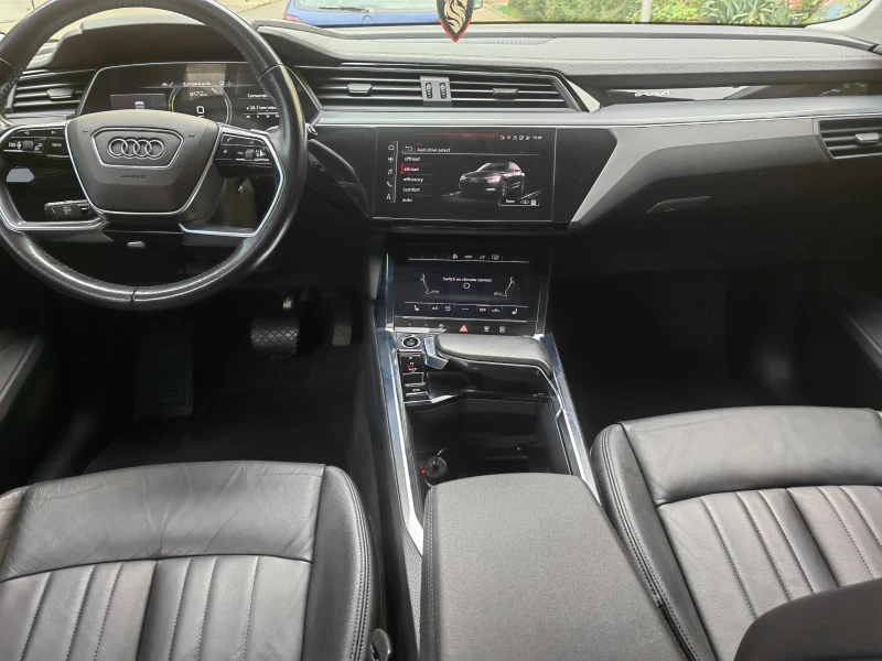 Audi E-Tron, снимка 15 - Автомобили и джипове - 52069290