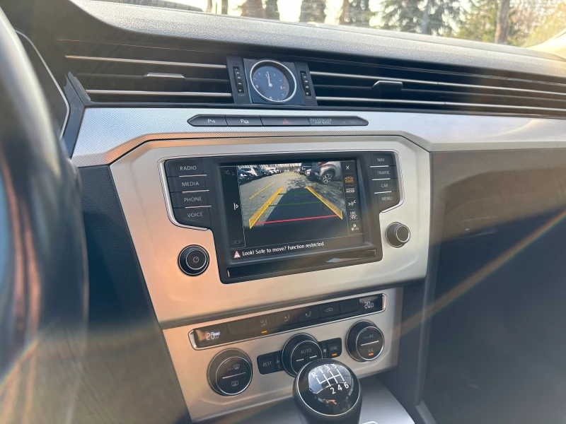 VW Passat 2.0 TDI, снимка 8 - Автомобили и джипове - 52501610