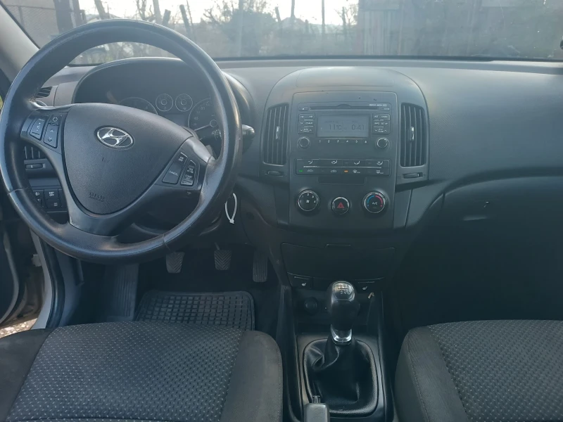Hyundai I30 1.6crdi, снимка 2 - Автомобили и джипове - 52690278