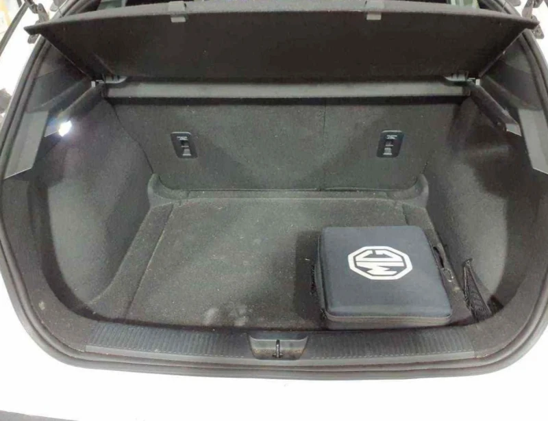 Mg MG4 Standard 51 KWh.Kamera.Navi.Led.125 kw, снимка 7 - Автомобили и джипове - 52855531