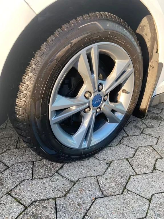 Ford C-max 1.5d Cool & Connect 120ps - изображение 10