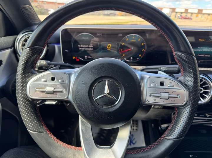 Mercedes-Benz A 250 A 250 4MATIC AMG PKG CAMERA/PANO ROOF/LEATHER, снимка 9 - Автомобили и джипове - 54080855