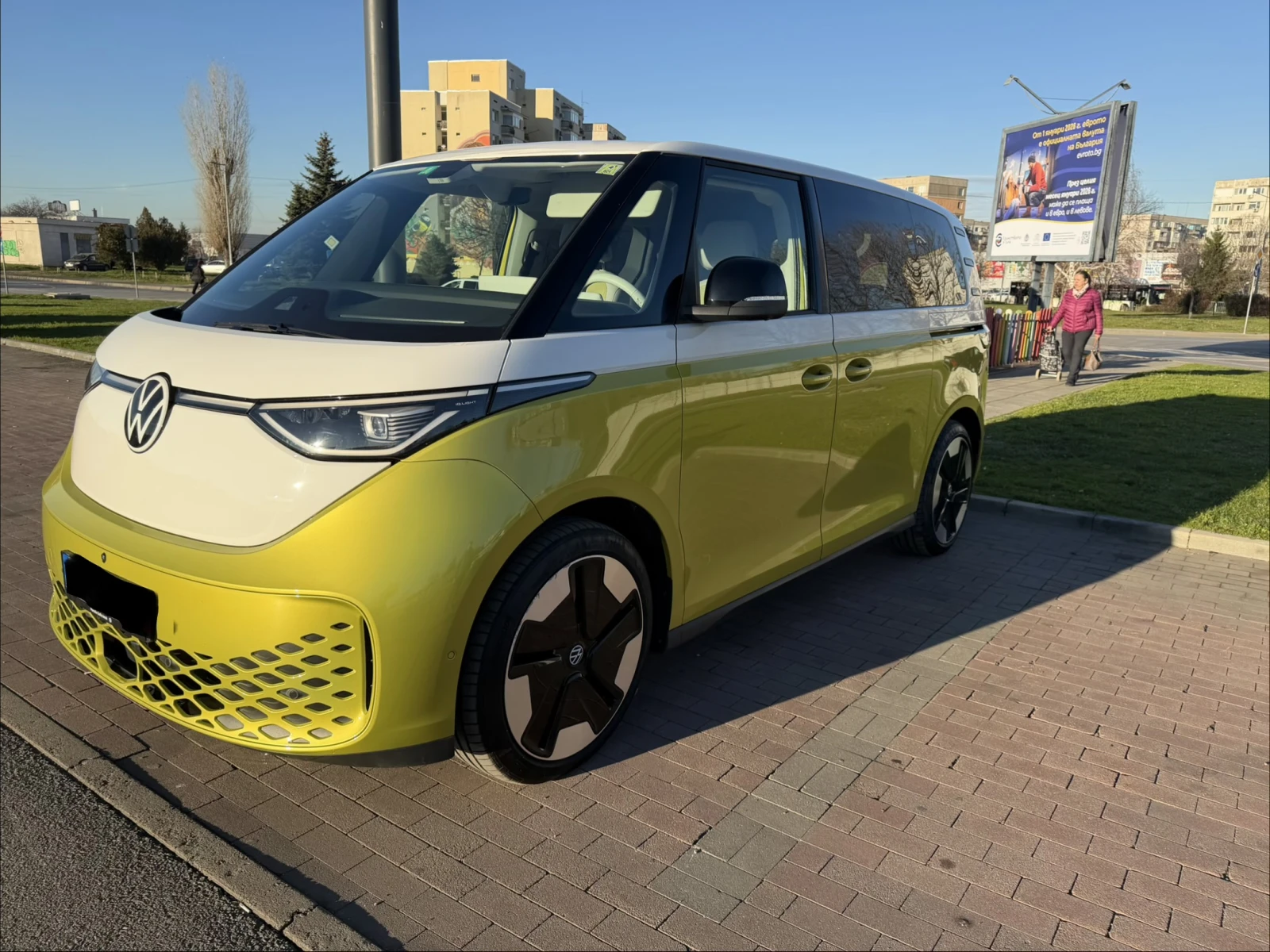 VW ID.Buzz PRO, снимка 1