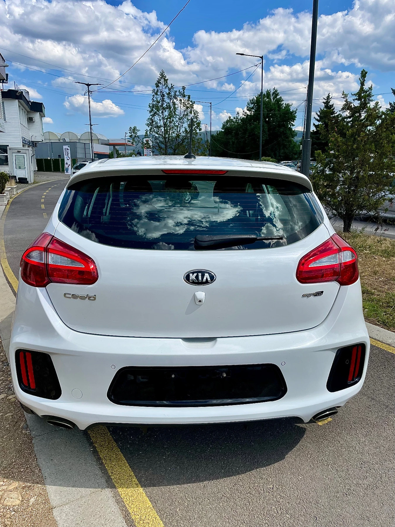 Kia Ceed GT line Full Turbo-Корейски лукс на колела - изображение 4