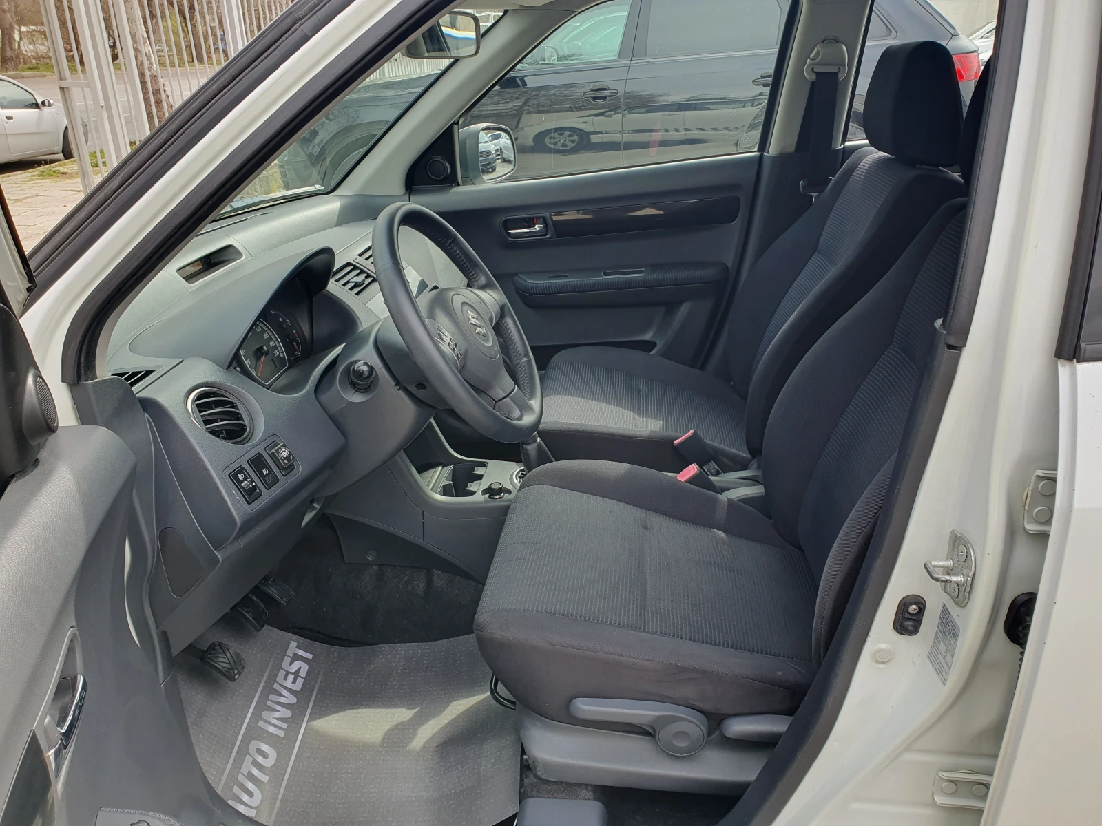 Suzuki Swift ГАЗ/БЕНЗИН/ - изображение 9
