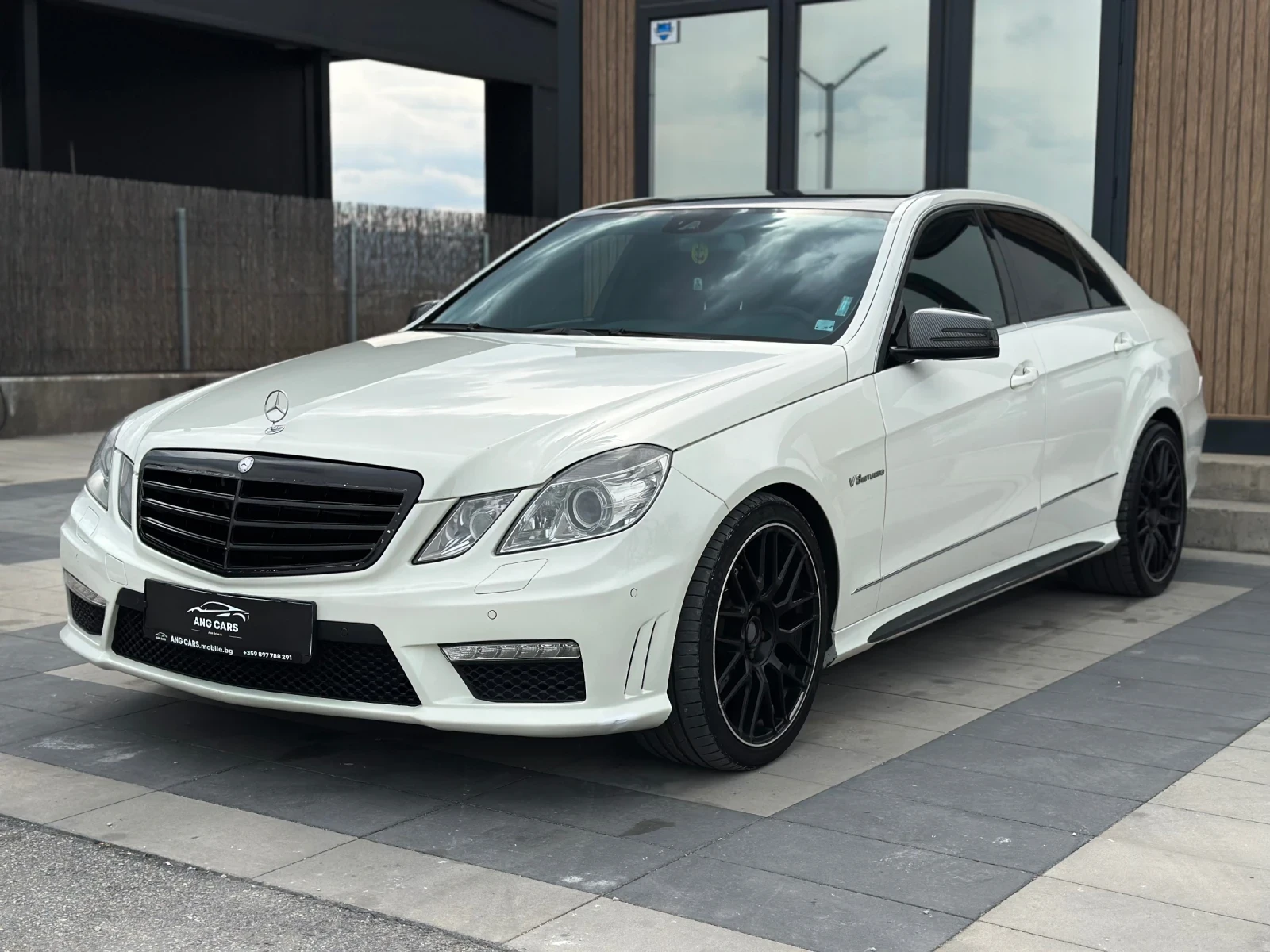 Mercedes-Benz E 350 * AMG 63s Pack* Carbon* Facelift*  | Mobile.bg — изображение 1
