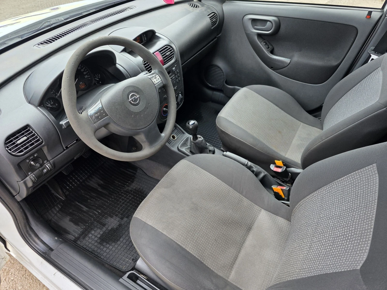 Opel Combo C VAN - изображение 10