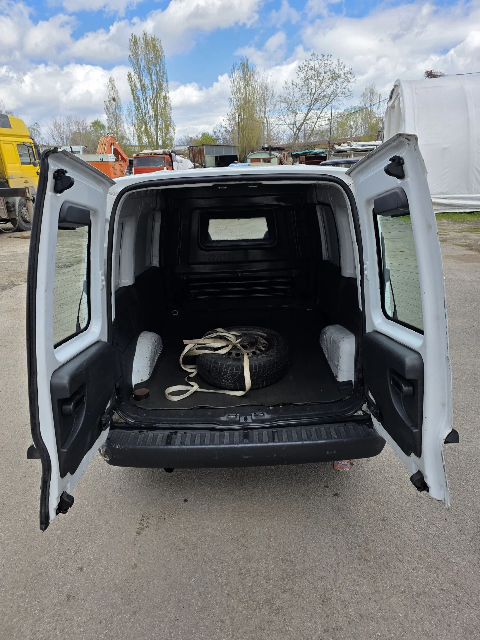 Opel Combo C VAN - изображение 9