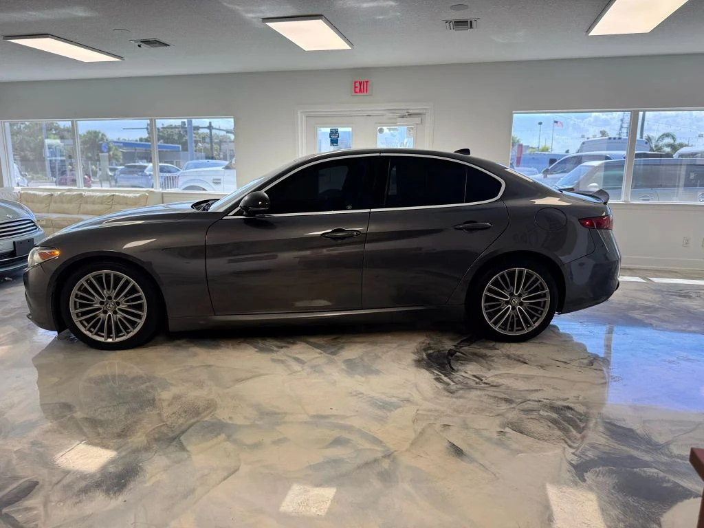 Alfa Romeo Giulia TI* ДИСТРОНИК* М.ТОЧКА* HARMAN* ПОДГРЕВИ - изображение 4