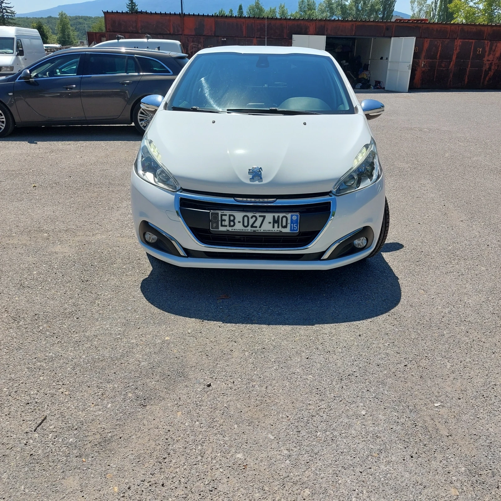 Peugeot 208 1.2 - изображение 10