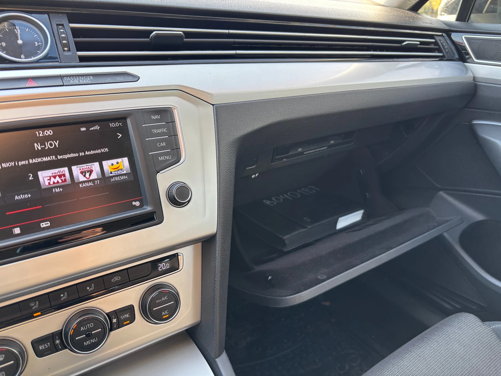 VW Passat 2.0 TDI - изображение 9