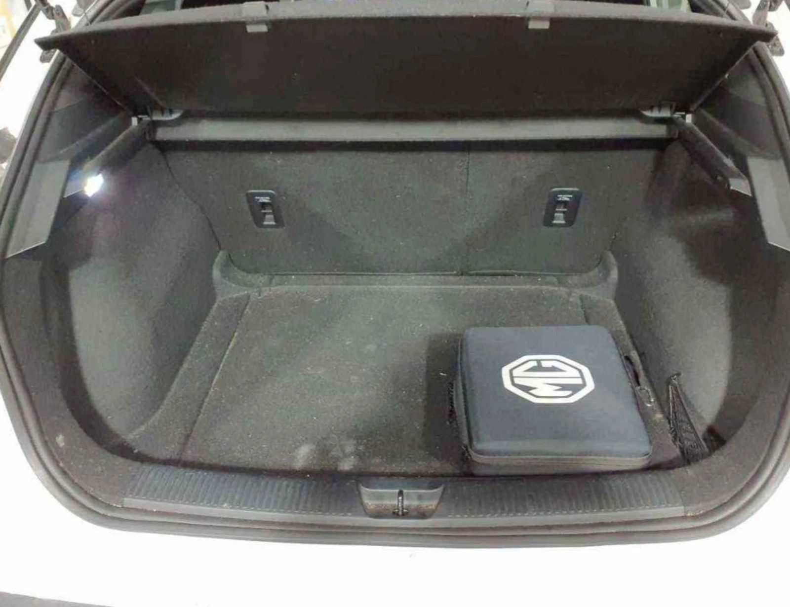 Mg MG4 Standard 51 KWh.Kamera.Navi.Led.125 kw - изображение 7