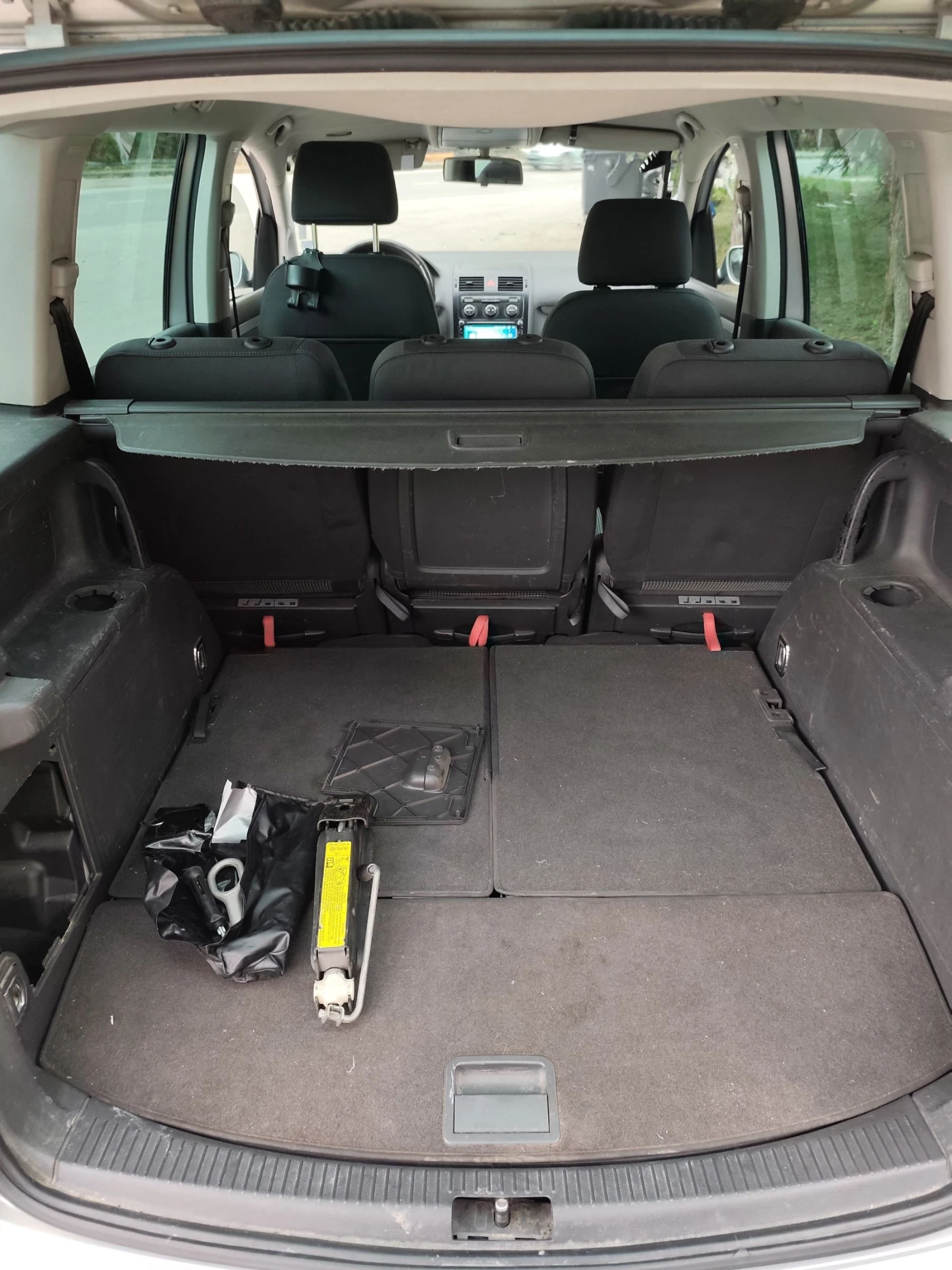 VW Touran  - изображение 10