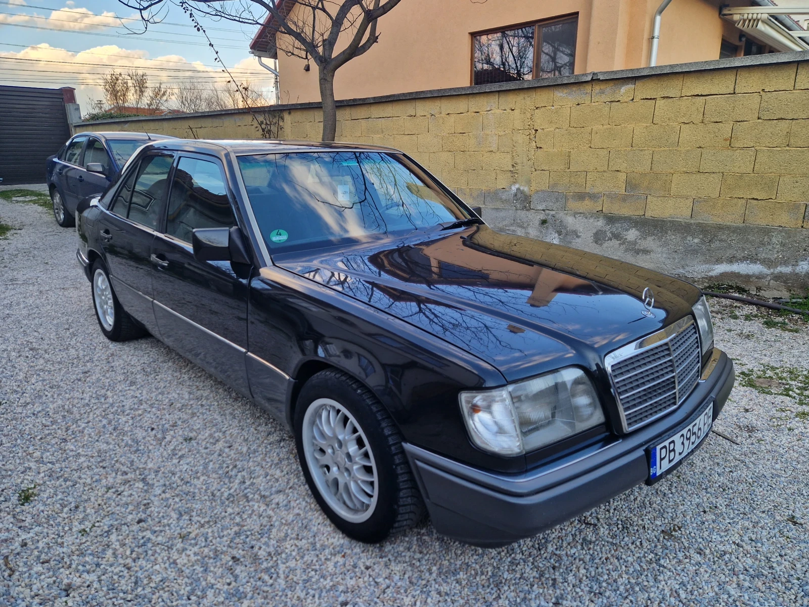 Mercedes-Benz E 220 124 | Mobile.bg � ����������� 2