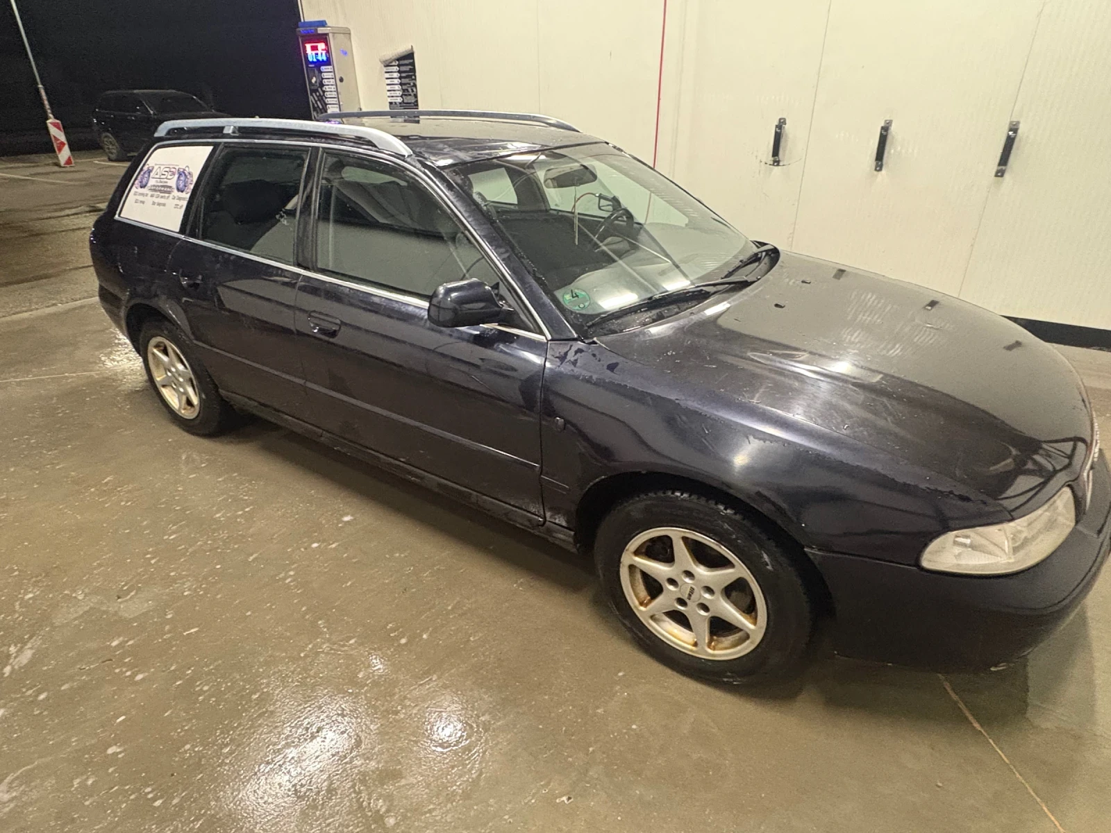 Audi A4 1.8T, снимка 5 - Автомобили и джипове - 53787769