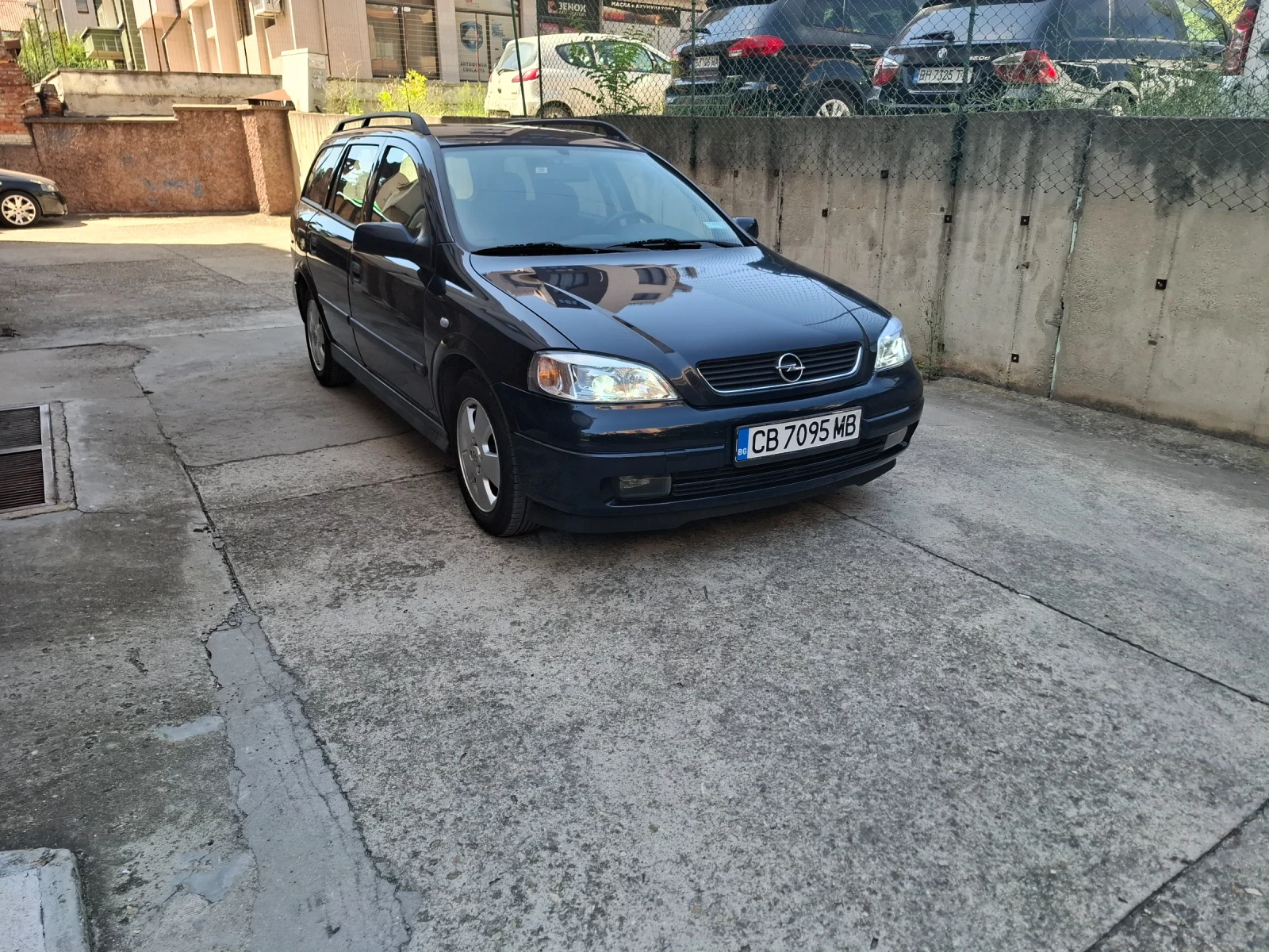 Opel Astra 1.6, снимка 2 - Автомобили и джипове - 53819615