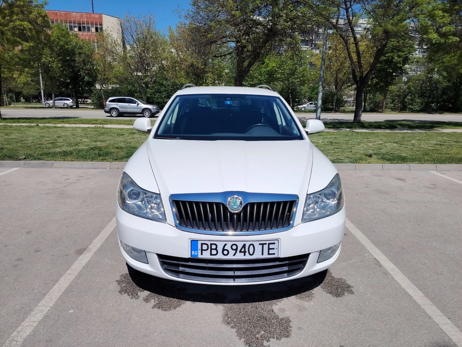 Skoda Octavia 1.6 TDI, снимка 2 - Автомобили и джипове - 54123963