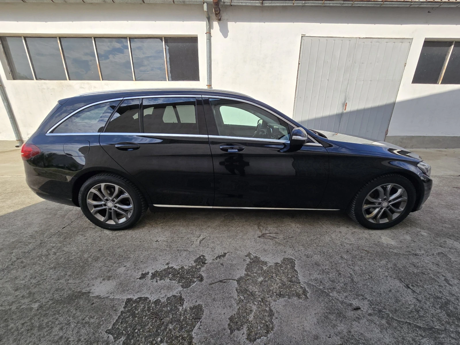 Mercedes-Benz C 220 LED INTELLIGENT CAMERA CARPLAY НОВ ВНОС ГЕРМАНИЯ, снимка 2 - Автомобили и джипове - 54428866