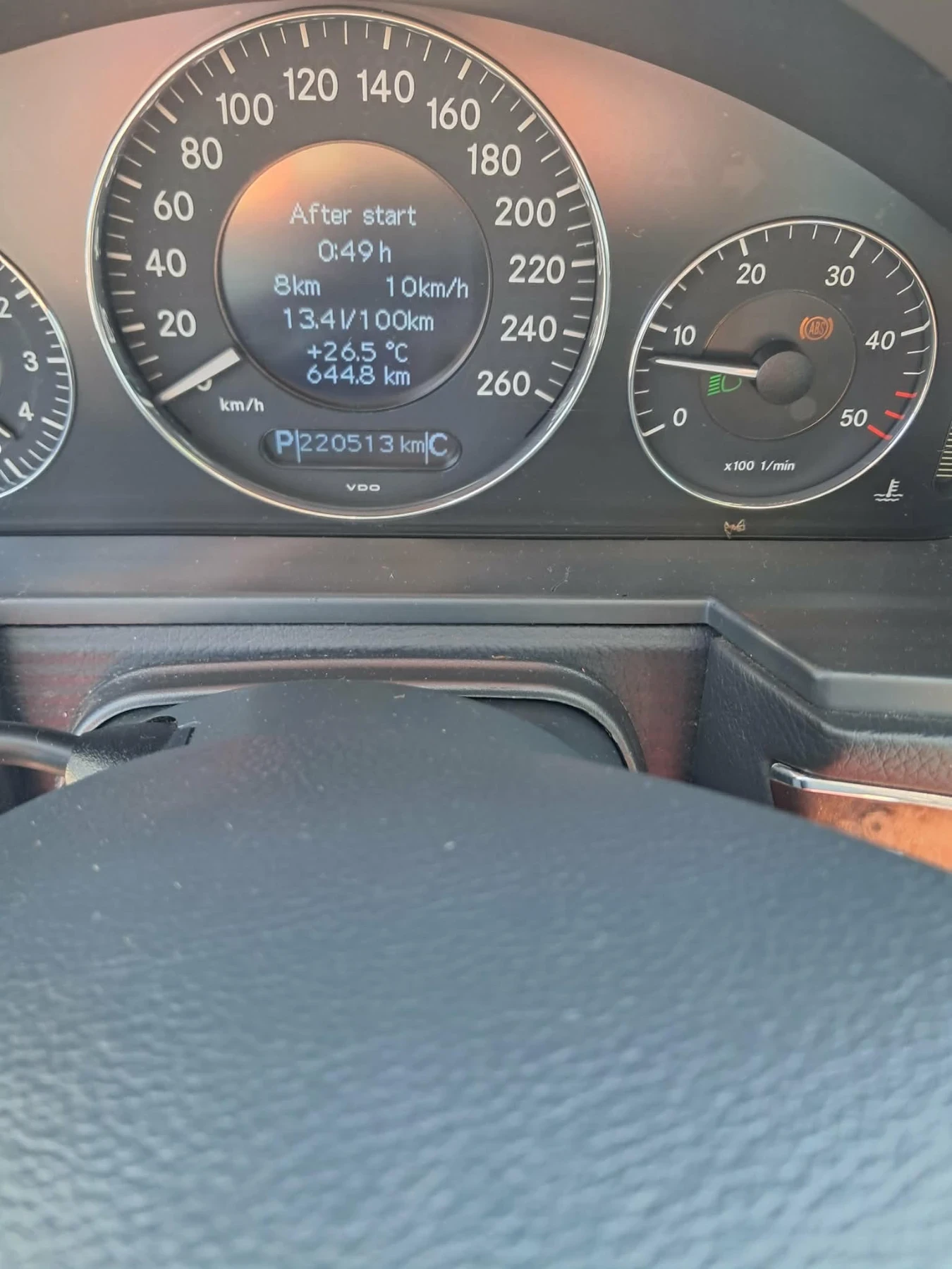 Mercedes-Benz E 220 2.2CDI, снимка 11 - Автомобили и джипове - 55478191