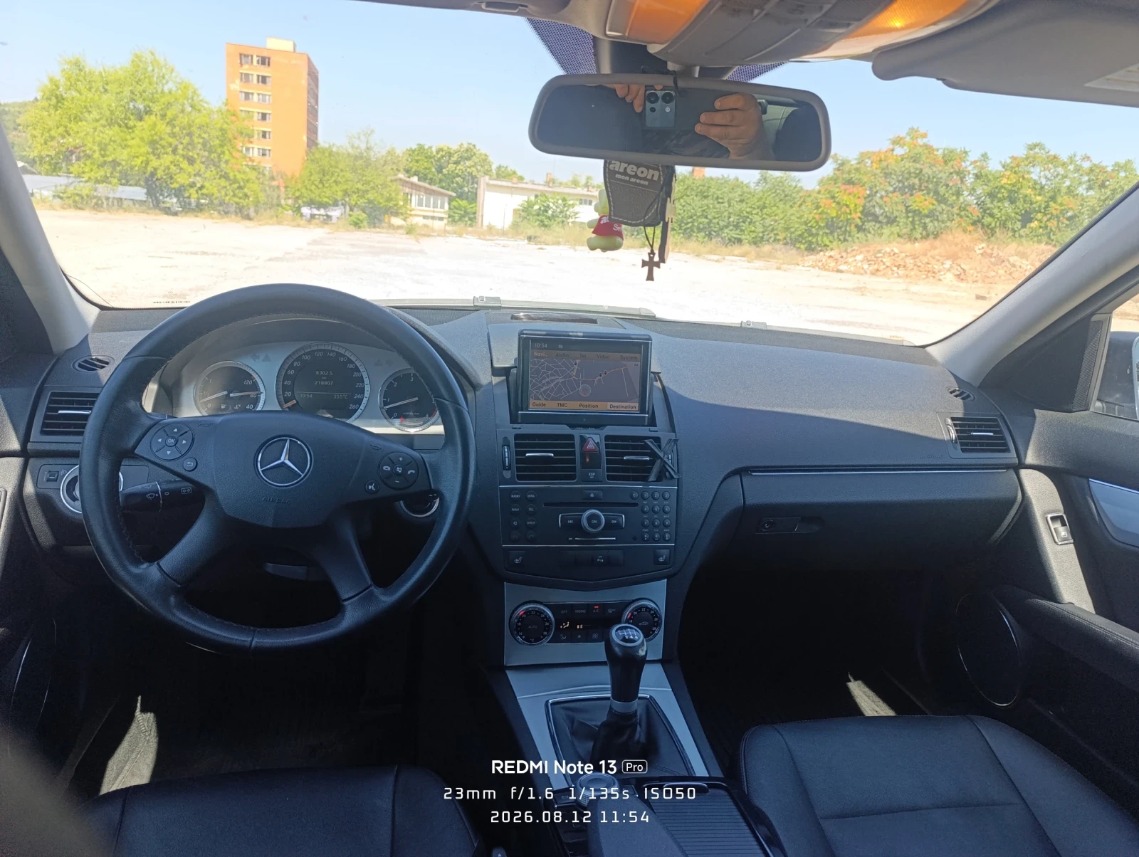 Mercedes-Benz C 320, снимка 9 - Автомобили и джипове - 55642057