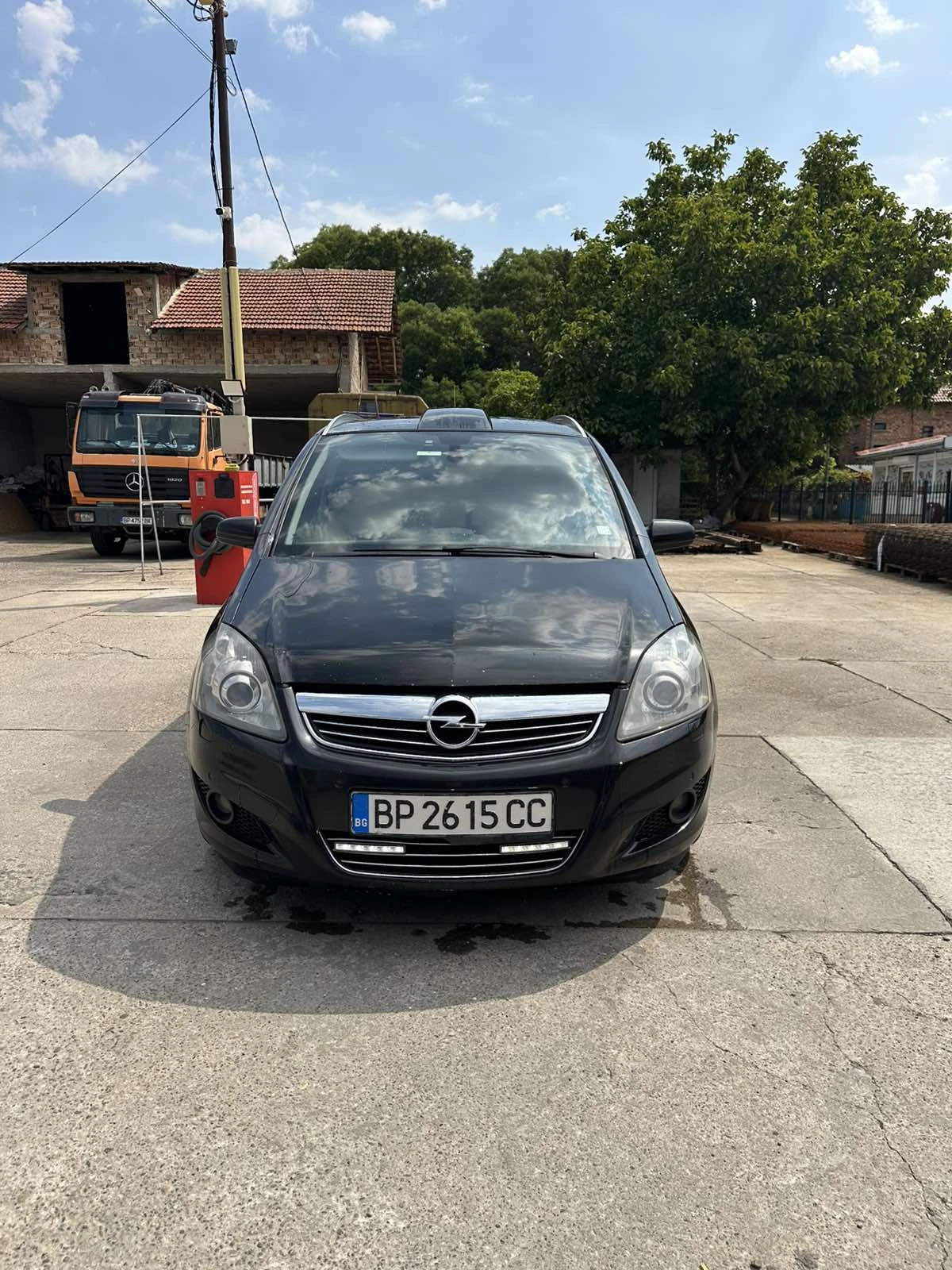Opel Zafira B, снимка 4 - Автомобили и джипове - 55786440